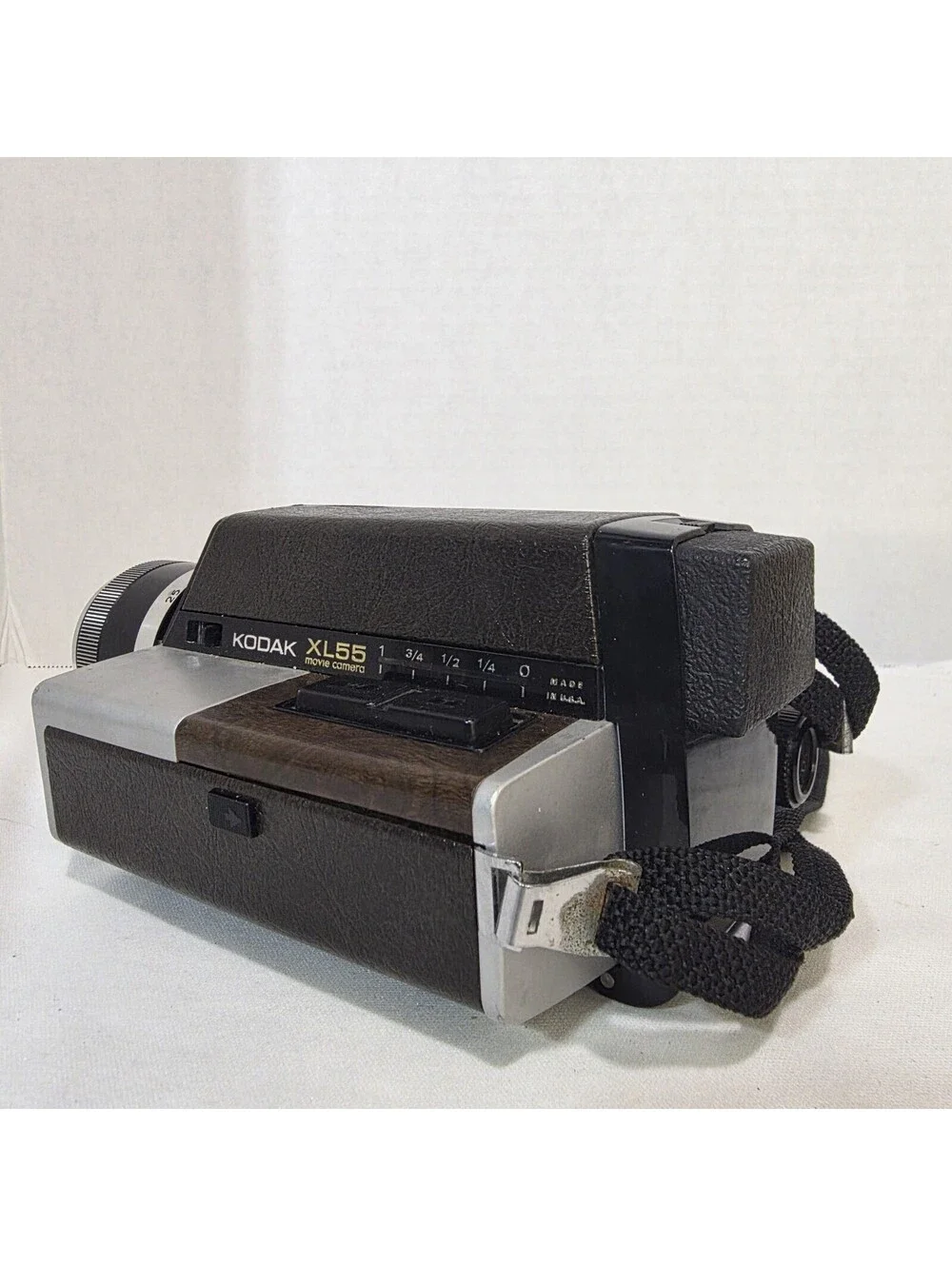 Vtg Kodak XL55 Super 8 Movie Camera w/ Box & Manual – Powers On, Needs Serviced